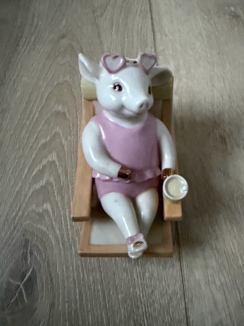 Vintage Lenox Stunning Stella Pig Lounge Beach Chair Figurine Pink Bathing Suit